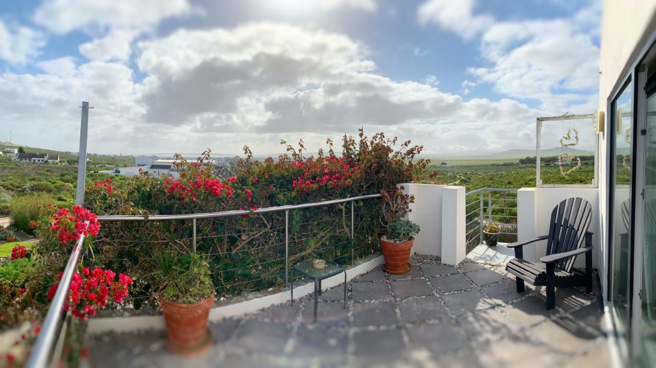 Farr Out Guest House Paternoster Exterior photo