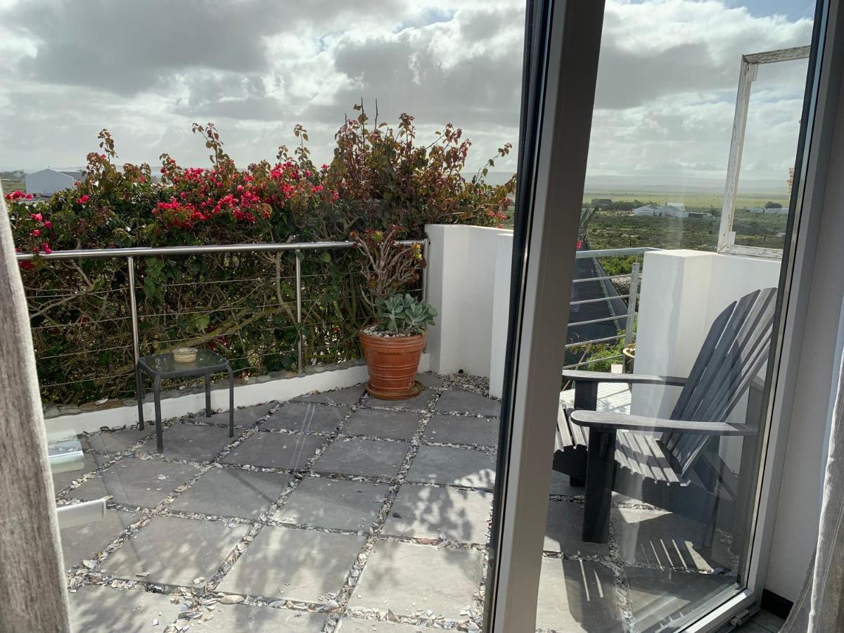 Farr Out Guest House Paternoster Exterior photo