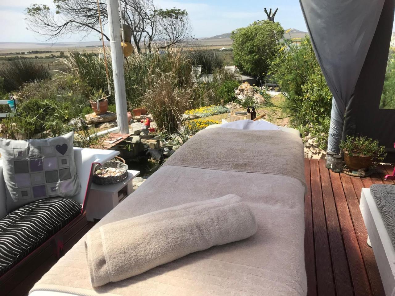 Farr Out Guest House Paternoster Exterior photo