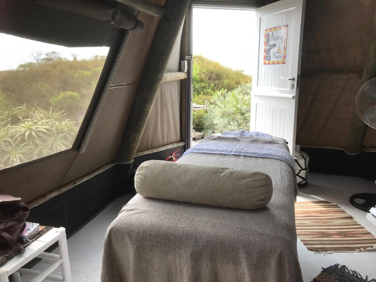 Farr Out Guest House Paternoster Exterior photo
